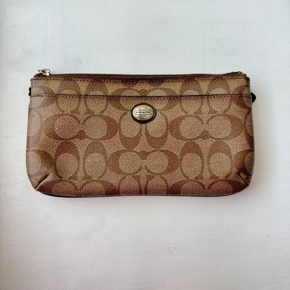 Coach wallet - Picture 1 of 5